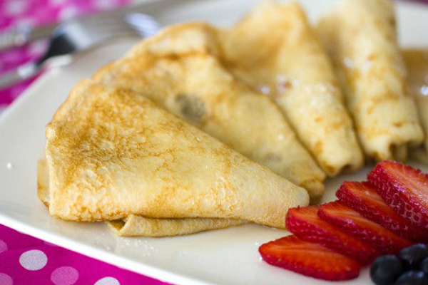 Hướng dẫn mẹ cách làm bánh Crepe đơn giản cho bữa phụ của bé – Ăn dặm 3in1