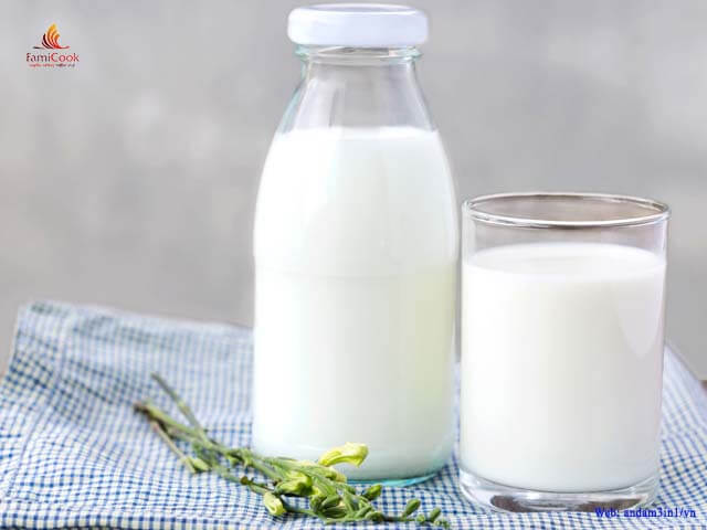 bổ sung sữa tươi cho trẻ nhỏ